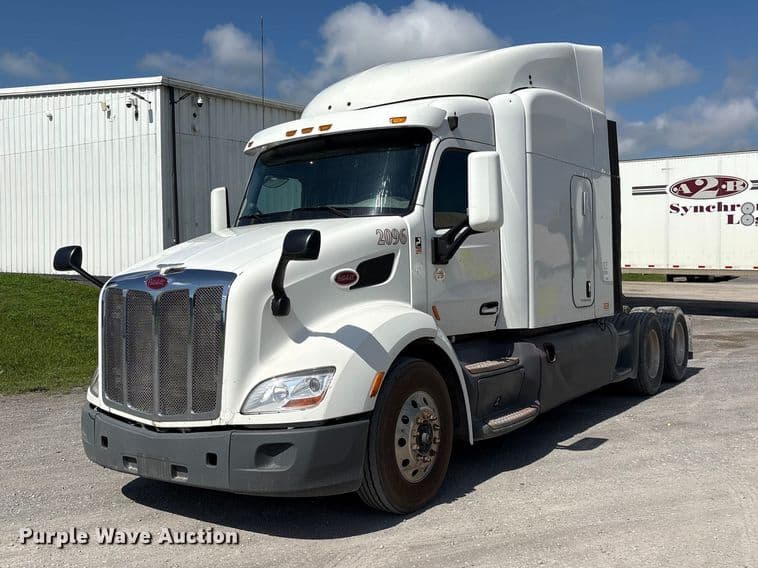 Image of Peterbilt 579 Primary image