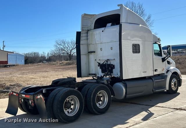 Image of Peterbilt 579 equipment image 4