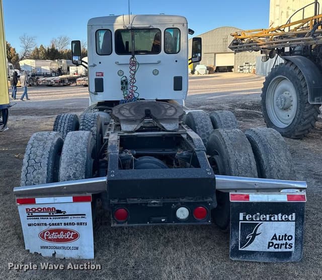 Image of Peterbilt 579 equipment image 4
