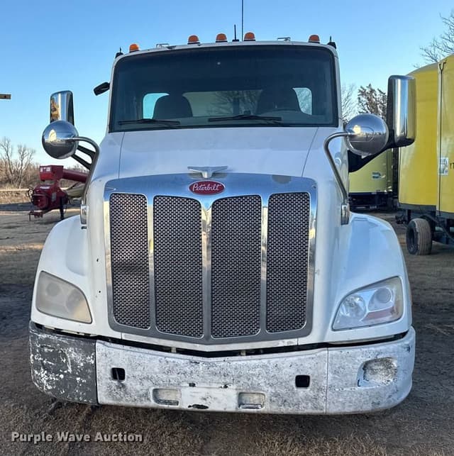 Image of Peterbilt 579 equipment image 1