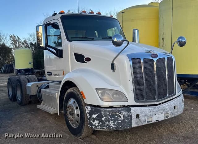 Image of Peterbilt 579 equipment image 2