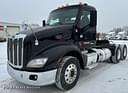 2015 Peterbilt 579 Image