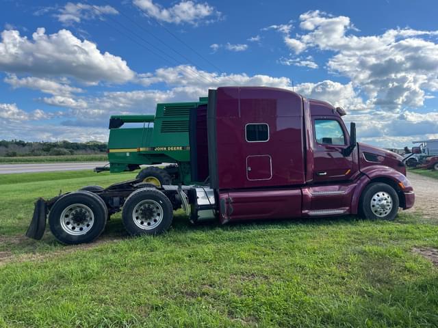 Image of Peterbilt 579 equipment image 4