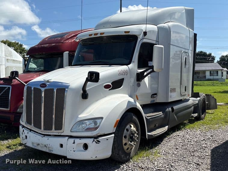 Image of Peterbilt 579 Primary image