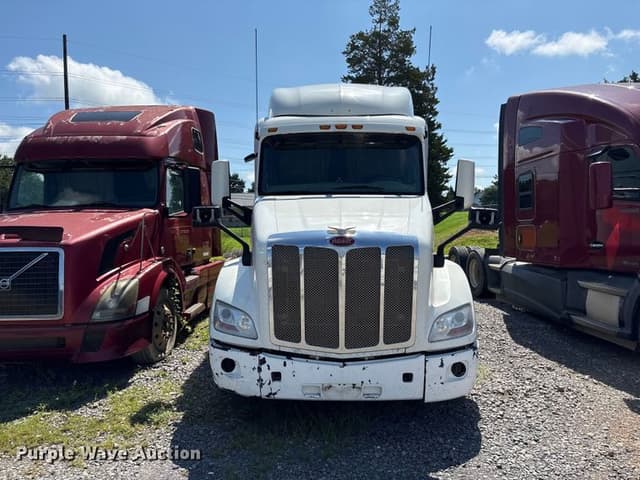 Image of Peterbilt 579 equipment image 1