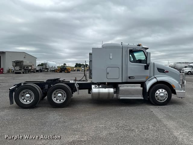 Image of Peterbilt 579 equipment image 3