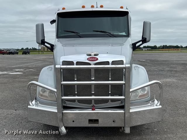 Image of Peterbilt 579 equipment image 1