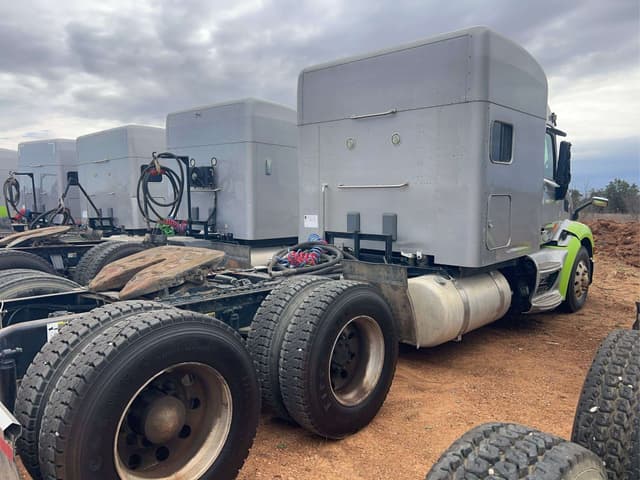 Image of Peterbilt 579 equipment image 3