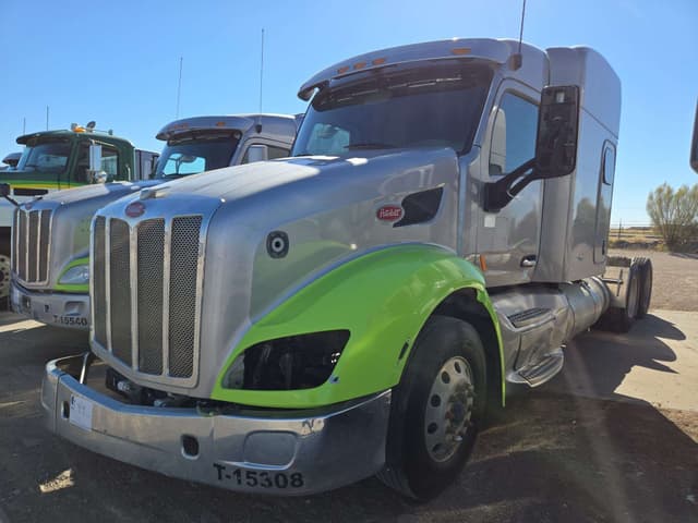 Image of Peterbilt 579 equipment image 1