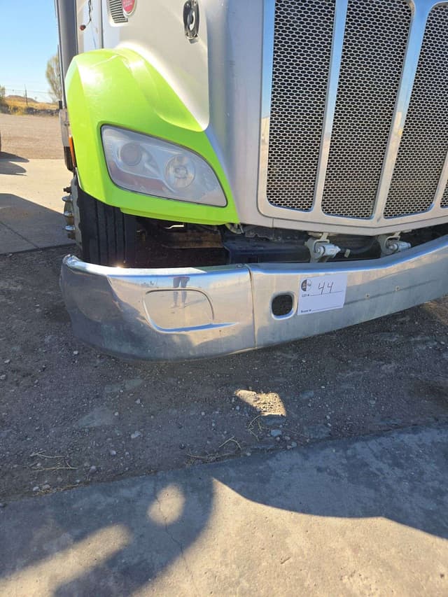 Image of Peterbilt 579 equipment image 3