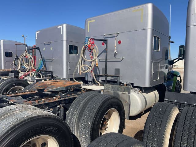 Image of Peterbilt 579 equipment image 3