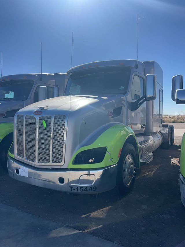 Image of Peterbilt 579 equipment image 1