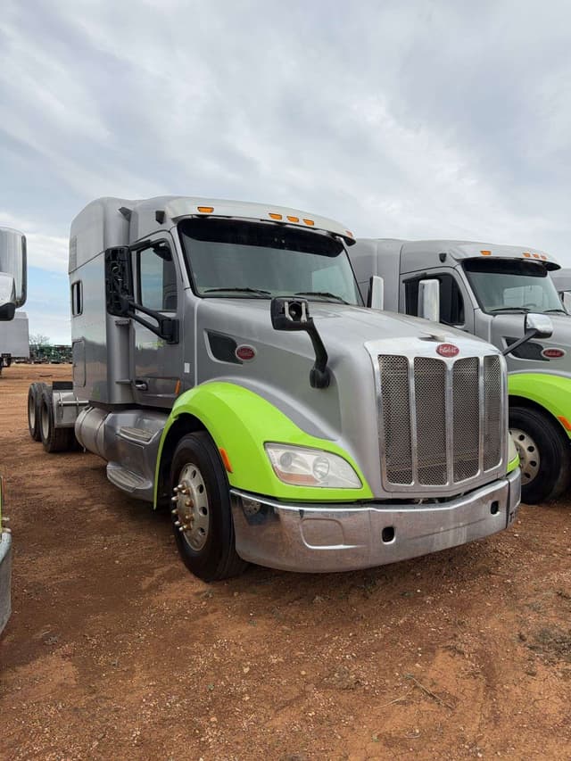 Image of Peterbilt 579 equipment image 2
