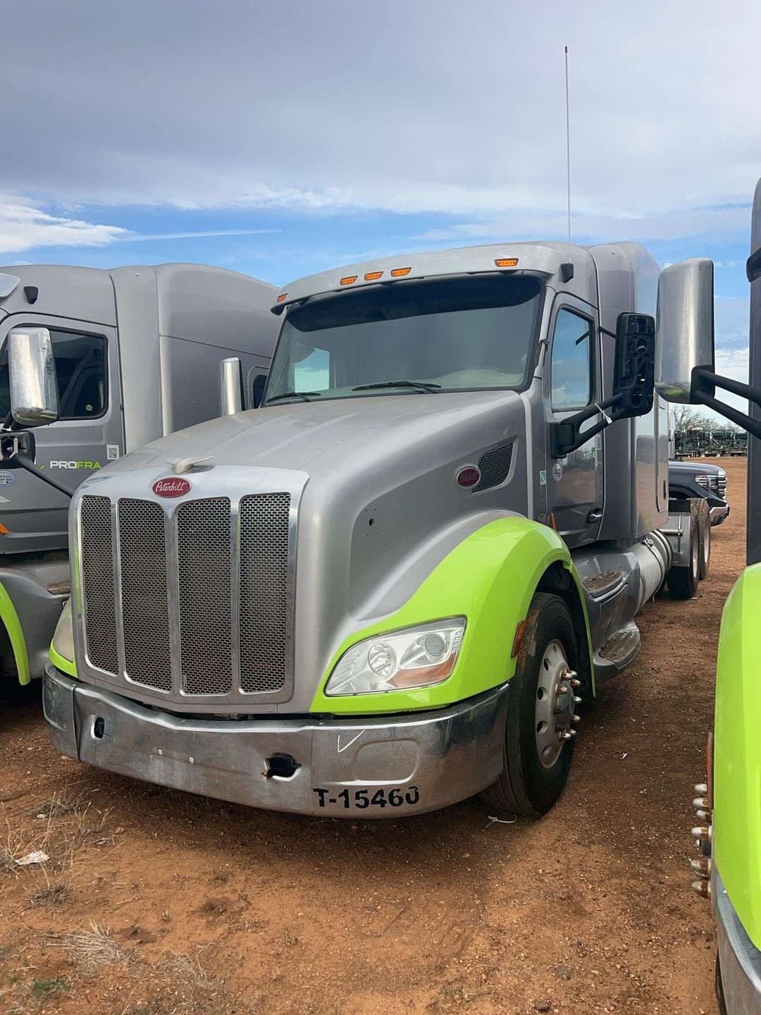 Image of Peterbilt 579 Primary image