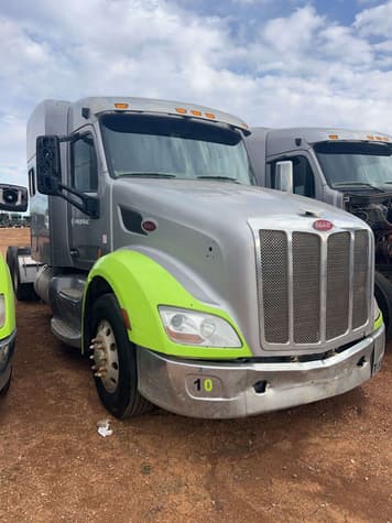 Main image Peterbilt 579