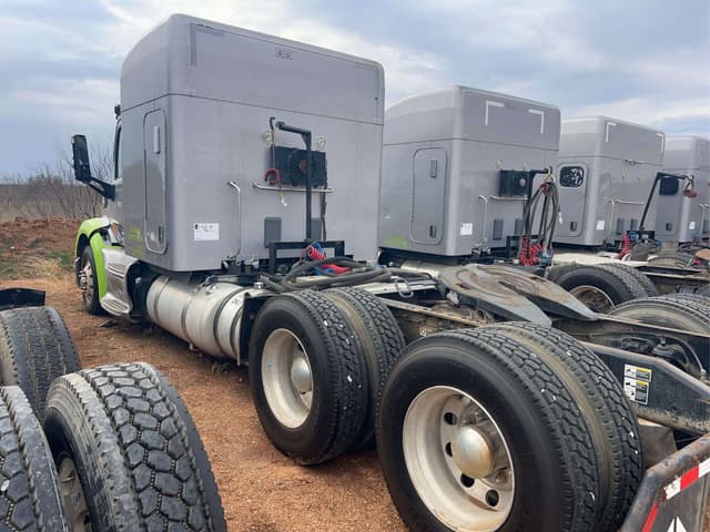 Image of Peterbilt 579 equipment image 4