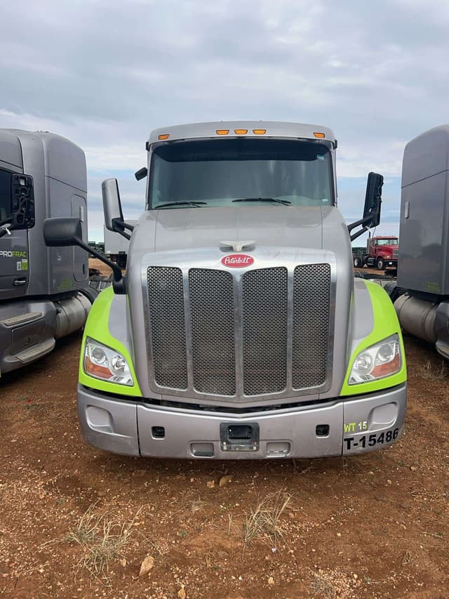 Image of Peterbilt 579 equipment image 1