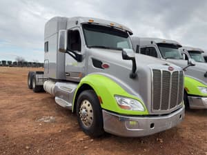 2015 Peterbilt 579 Image