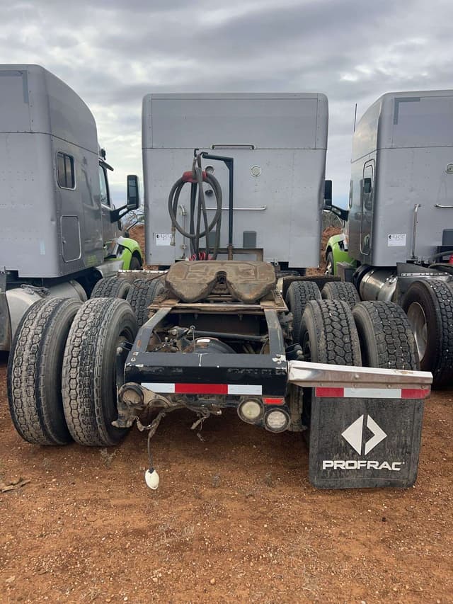 Image of Peterbilt 579 equipment image 4