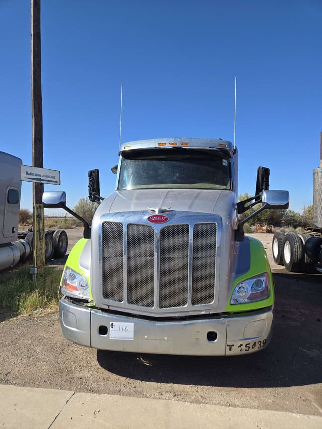 Image of Peterbilt 579 equipment image 2