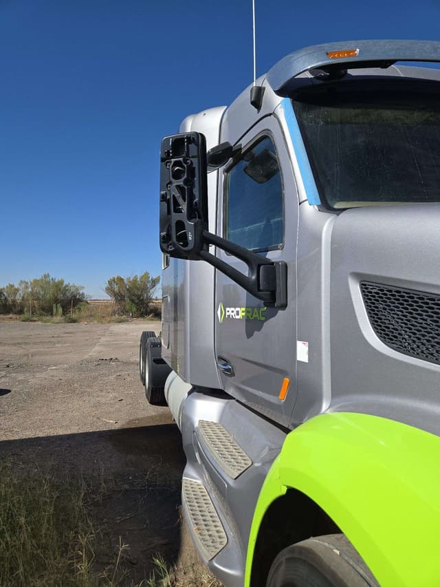 Image of Peterbilt 579 equipment image 3