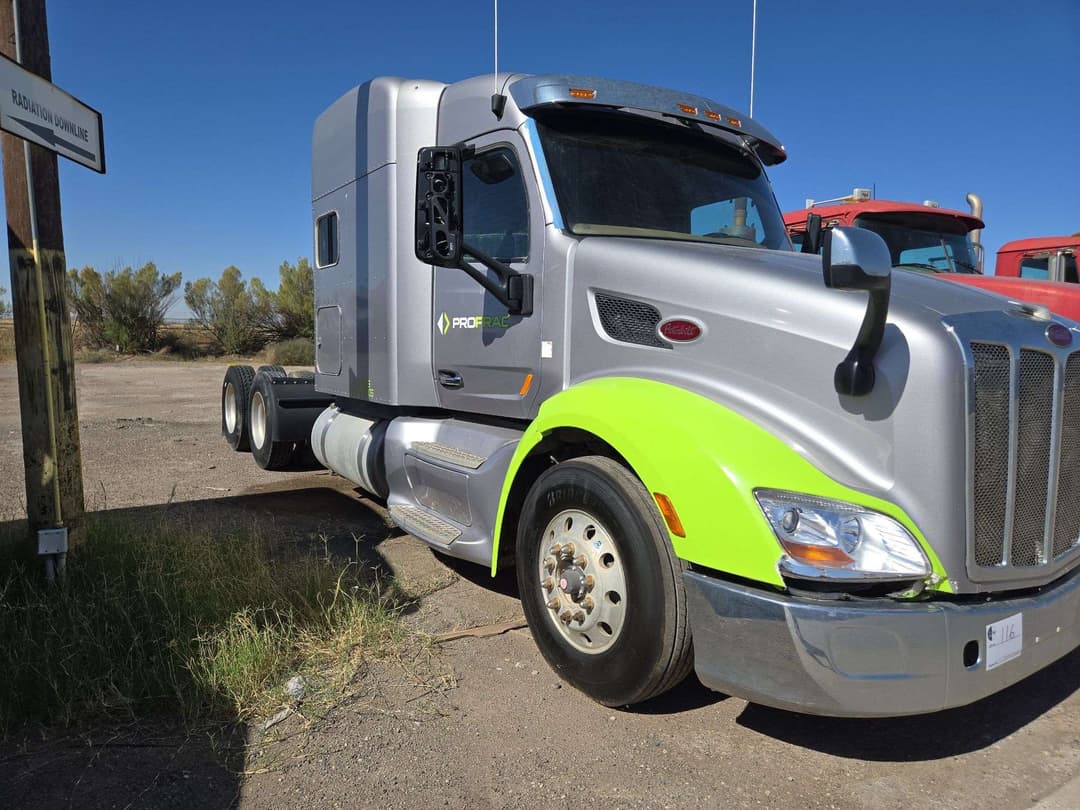 Image of Peterbilt 579 Primary image