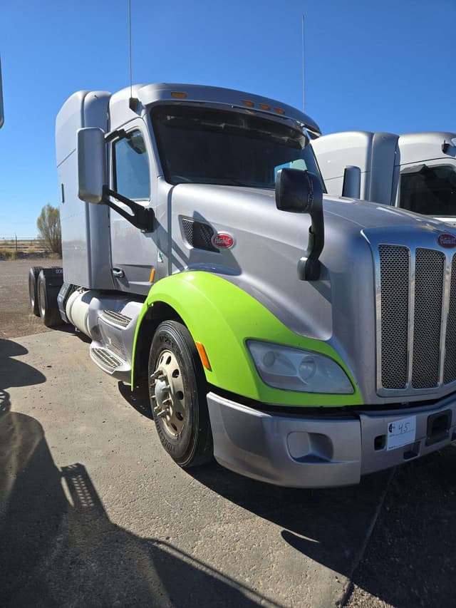 Image of Peterbilt 579 equipment image 2