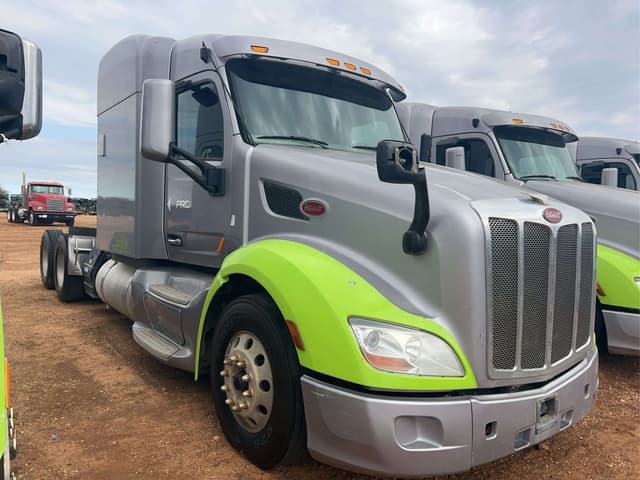Image of Peterbilt 579 equipment image 2
