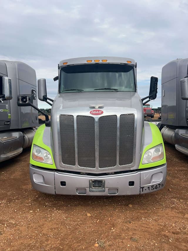Image of Peterbilt 579 equipment image 1