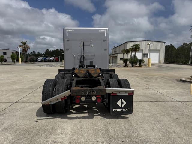 Image of Peterbilt 579 equipment image 4