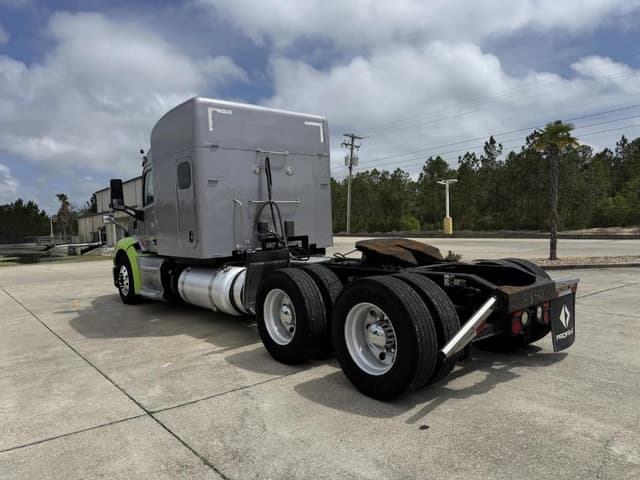 Image of Peterbilt 579 equipment image 3