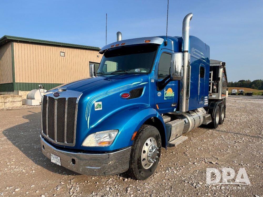 Image of Peterbilt 579 Primary image