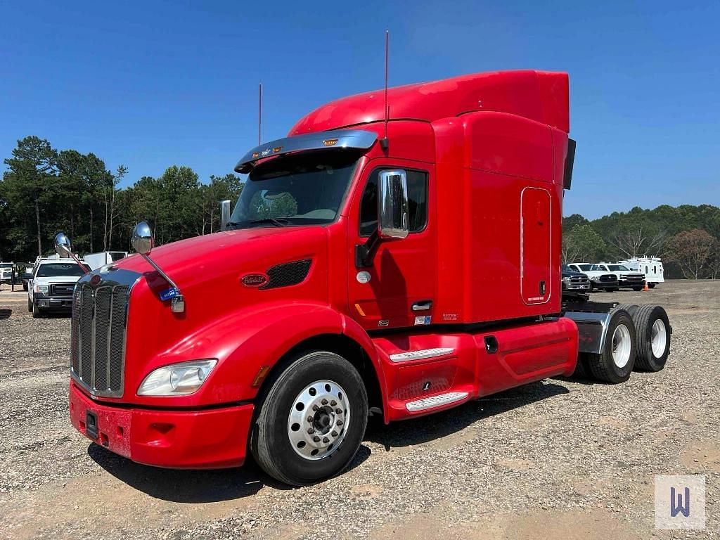 Image of Peterbilt 579 Primary image