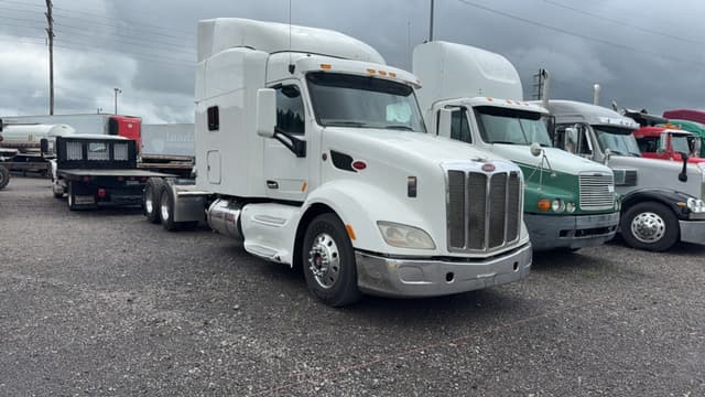 Image of Peterbilt 579 equipment image 2