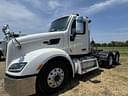 2015 Peterbilt 579 Image