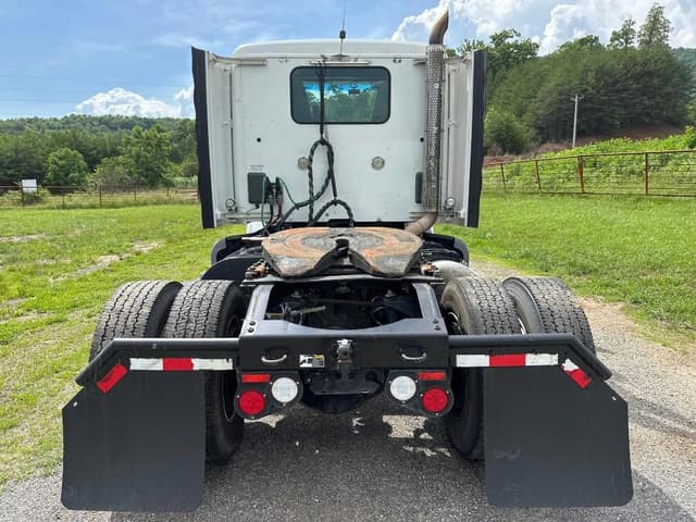 Image of Peterbilt 579 equipment image 3
