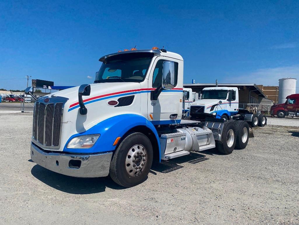 Image of Peterbilt 579 Primary image