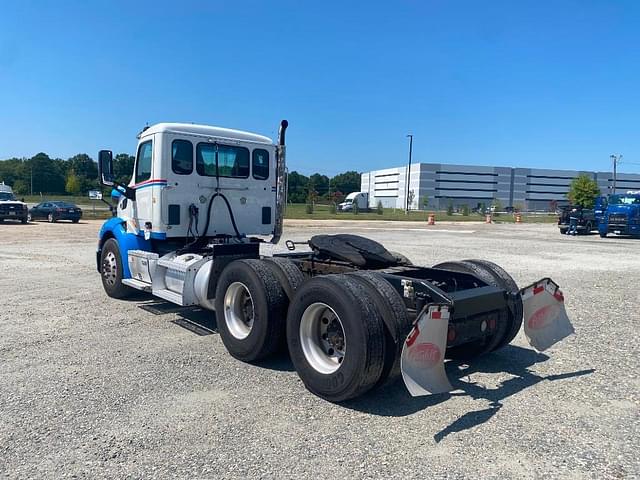 Image of Peterbilt 579 equipment image 3