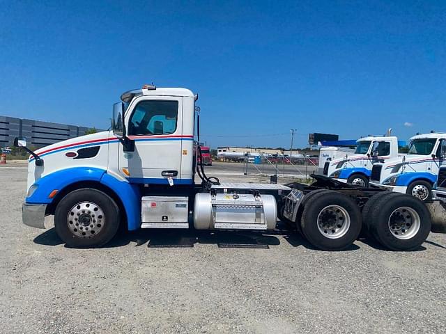 Image of Peterbilt 579 equipment image 2