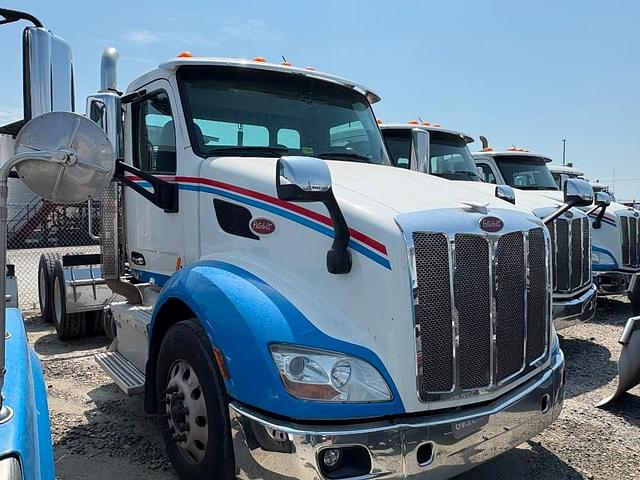 Image of Peterbilt 579 equipment image 2