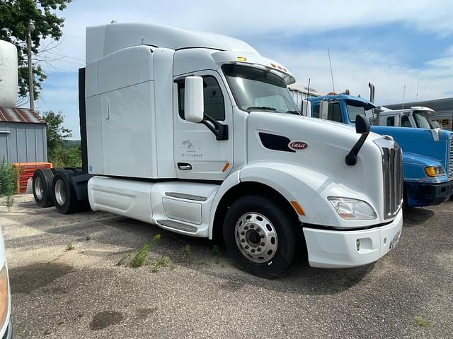 Image of Peterbilt 579 equipment image 2