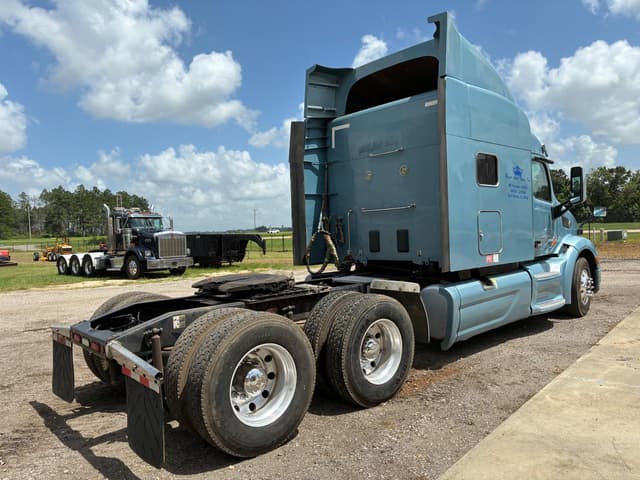 Image of Peterbilt 579 equipment image 3