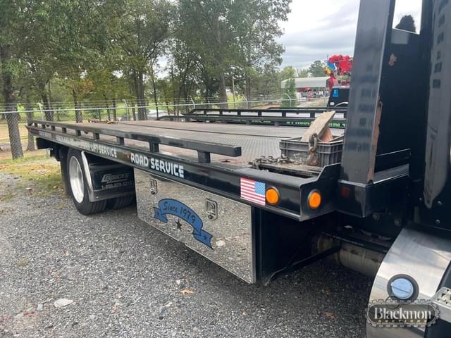 Image of Peterbilt PB337 equipment image 1