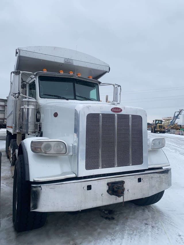 Image of Peterbilt PB367 equipment image 3