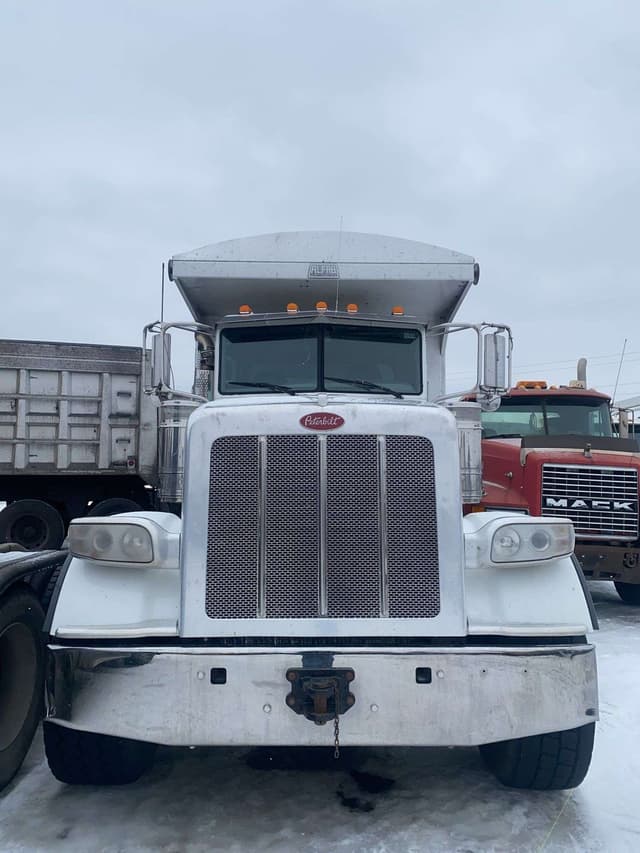 Image of Peterbilt PB367 equipment image 2