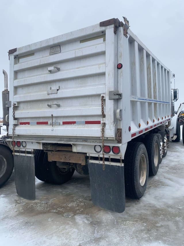 Image of Peterbilt PB367 equipment image 4