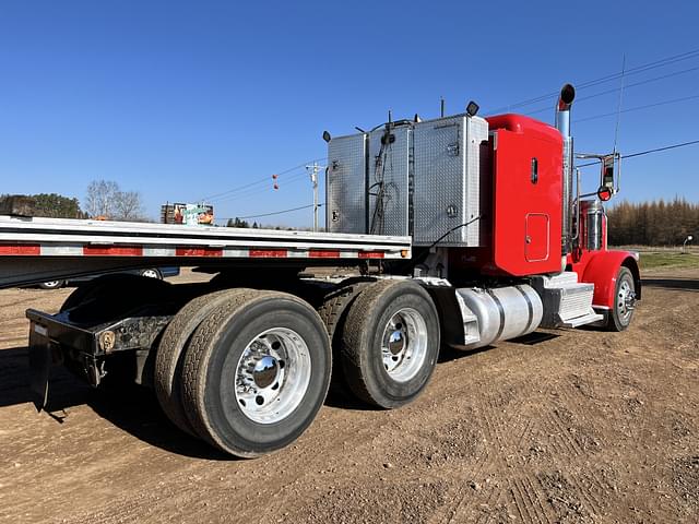 Image of Peterbilt 348 equipment image 2