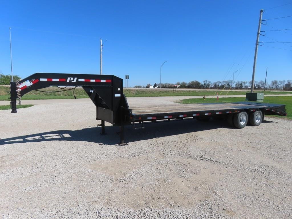 2015 PJ C8-30 Equipment Image0