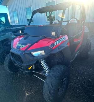 2015 Polaris RZR 900 Image