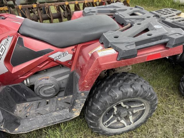 Image of Polaris Sportsman 570 equipment image 2